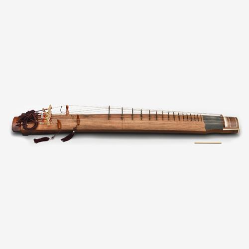 Image of Geomungo, a Korean instrument. 